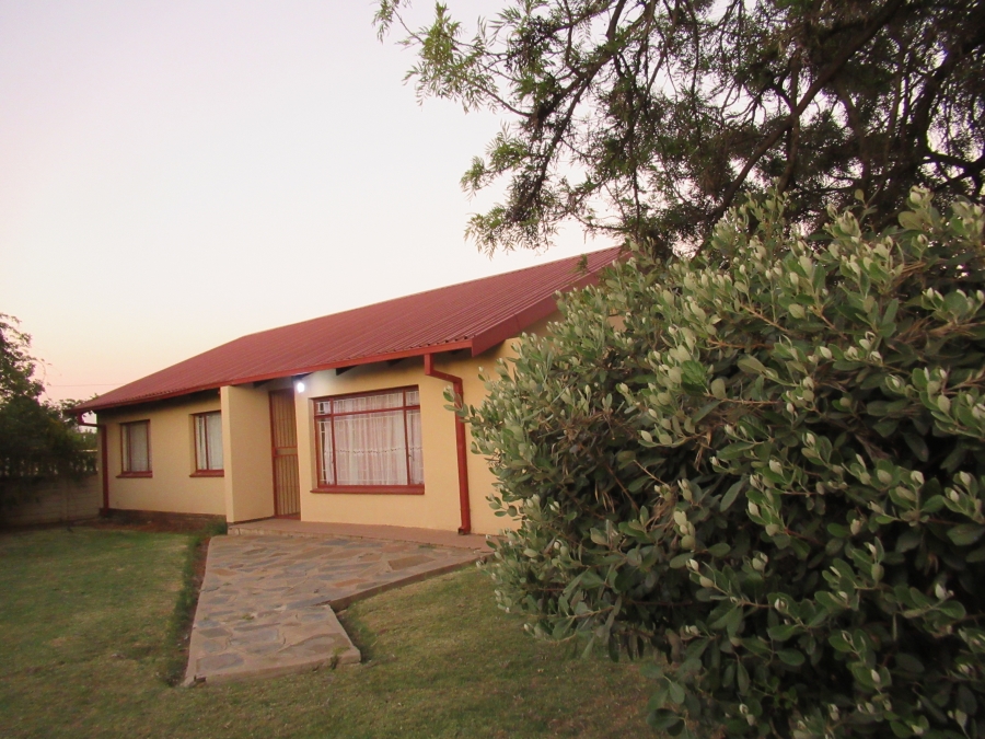 3 Bedroom Property for Sale in Riebeeckstad Free State